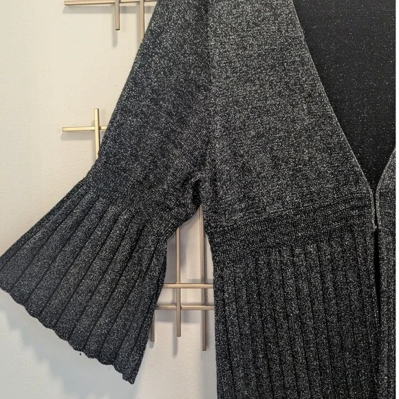 Cedrics Long Line Cardigan Metallic Silver Black Pleated Bell Sleeve Women's M - Picture 3 of 8